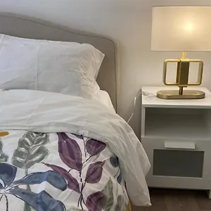 Appartement Entier Avec Parking Gratuit Proche De Paris Et Aeroport D'orly, Thiais