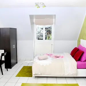 L'eden Orly Aeroport Guest house